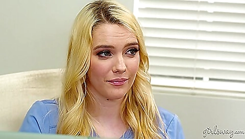 Super-hotva unfaithful legs with a dildo