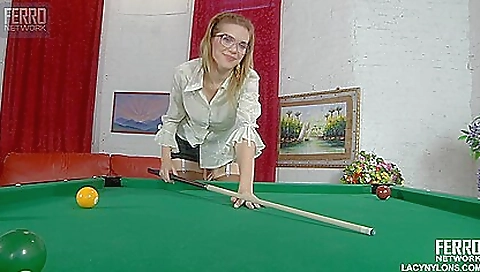 Slutty chick's pussy and anal fuck by a huge cock