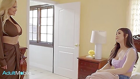 Caitlins Blonde Caitlins Blonde